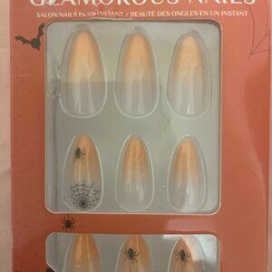 SALON GLAMOROUS NAILS